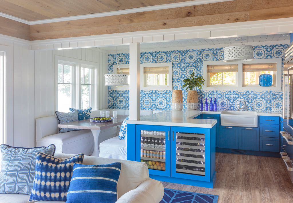 Sapphire Series 5 Indoor Beverage Refrigerator